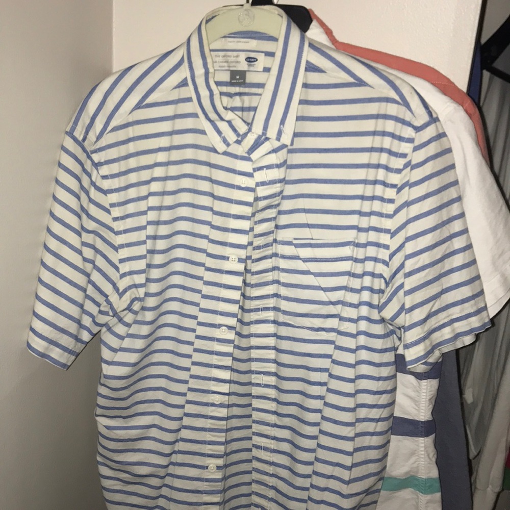 Old navy button down shirt